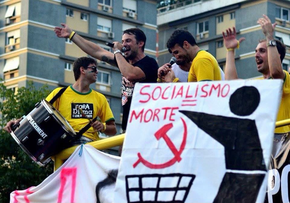 Banda Loka Liberal nas ruas em 2015