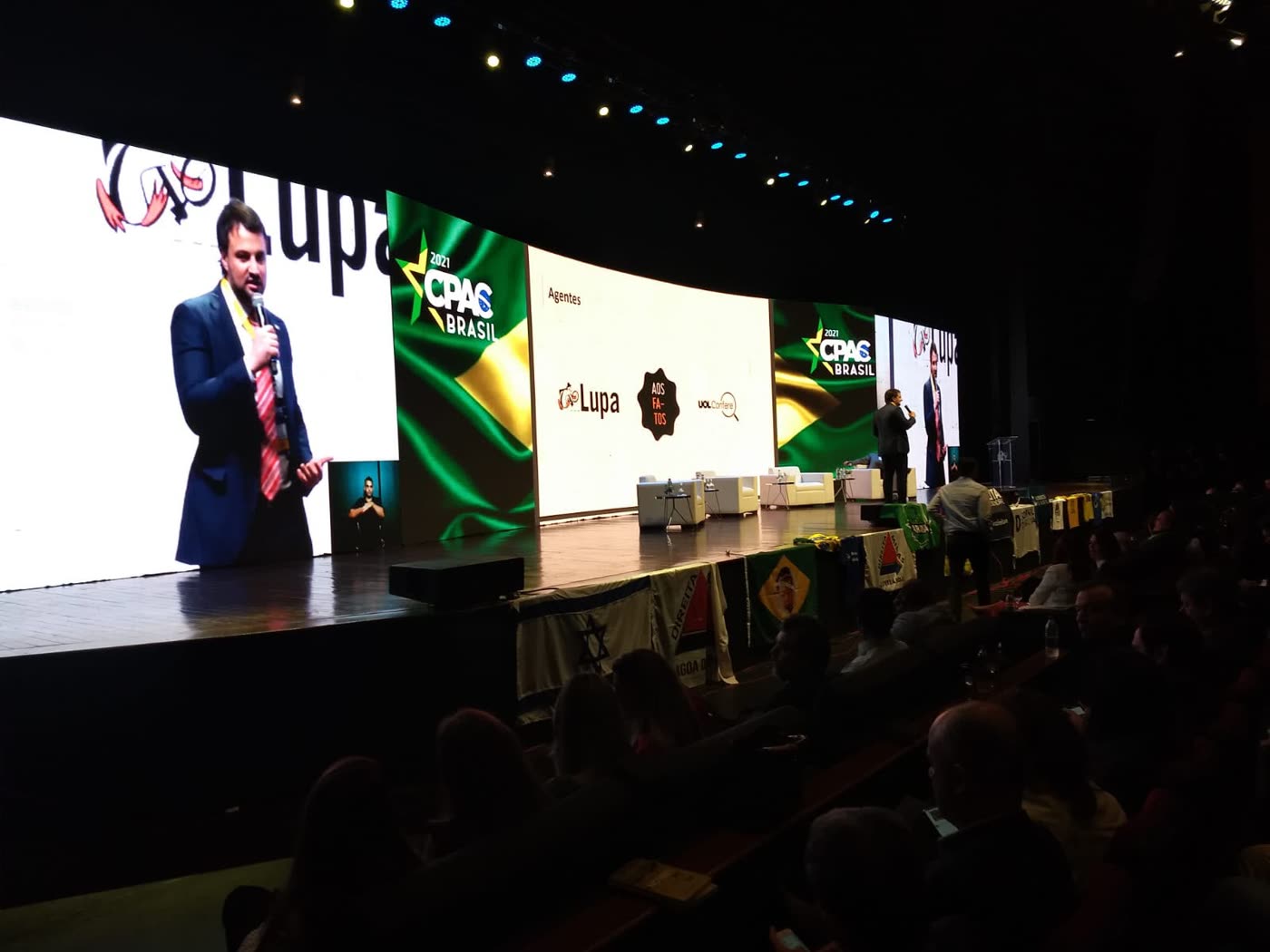 Felipe Pedri no palco do CPAC Brasil